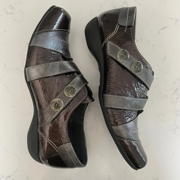 Un Tour en Ville Casual Funky Sgl Strap Patent Leather Shoes Brown Grey Sz 36 - Picture 7 of 12